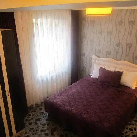 Risiss Hotel 2*